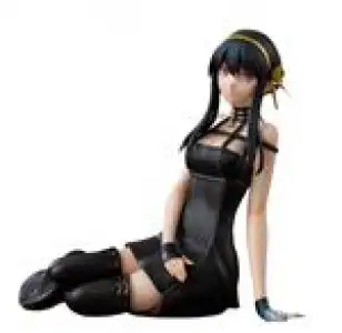 Figura SEGA Spy x Family PEerching Yor 9cm
