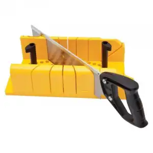 Stanley 1-20-600 Ingletadora de Plastico con Sistema de Bloqueo y Serrucho